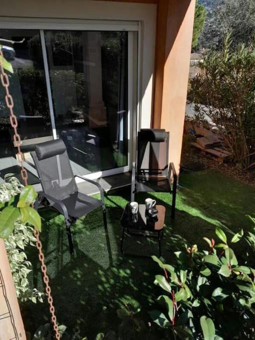 Appartement Spacieux &Tres Calme. Spacious & Very Quiet Apartment. Каррос Екстер'єр фото