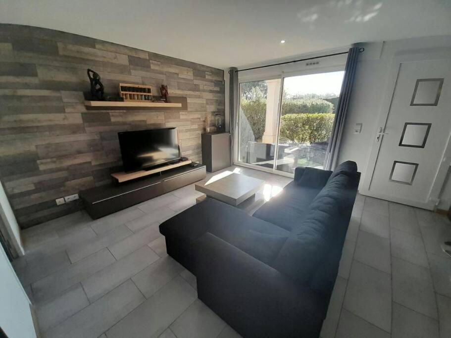 Appartement Spacieux &Tres Calme. Spacious & Very Quiet Apartment. Каррос Екстер'єр фото