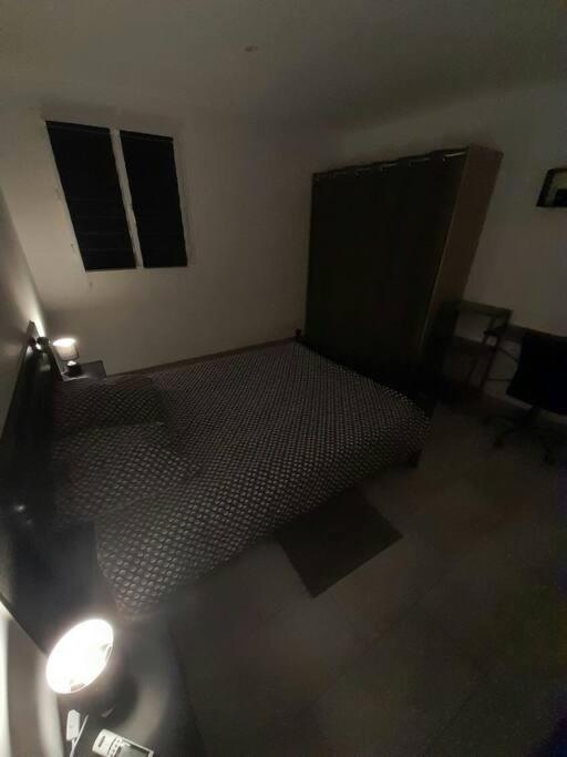 Appartement Spacieux &Tres Calme. Spacious & Very Quiet Apartment. Каррос Екстер'єр фото